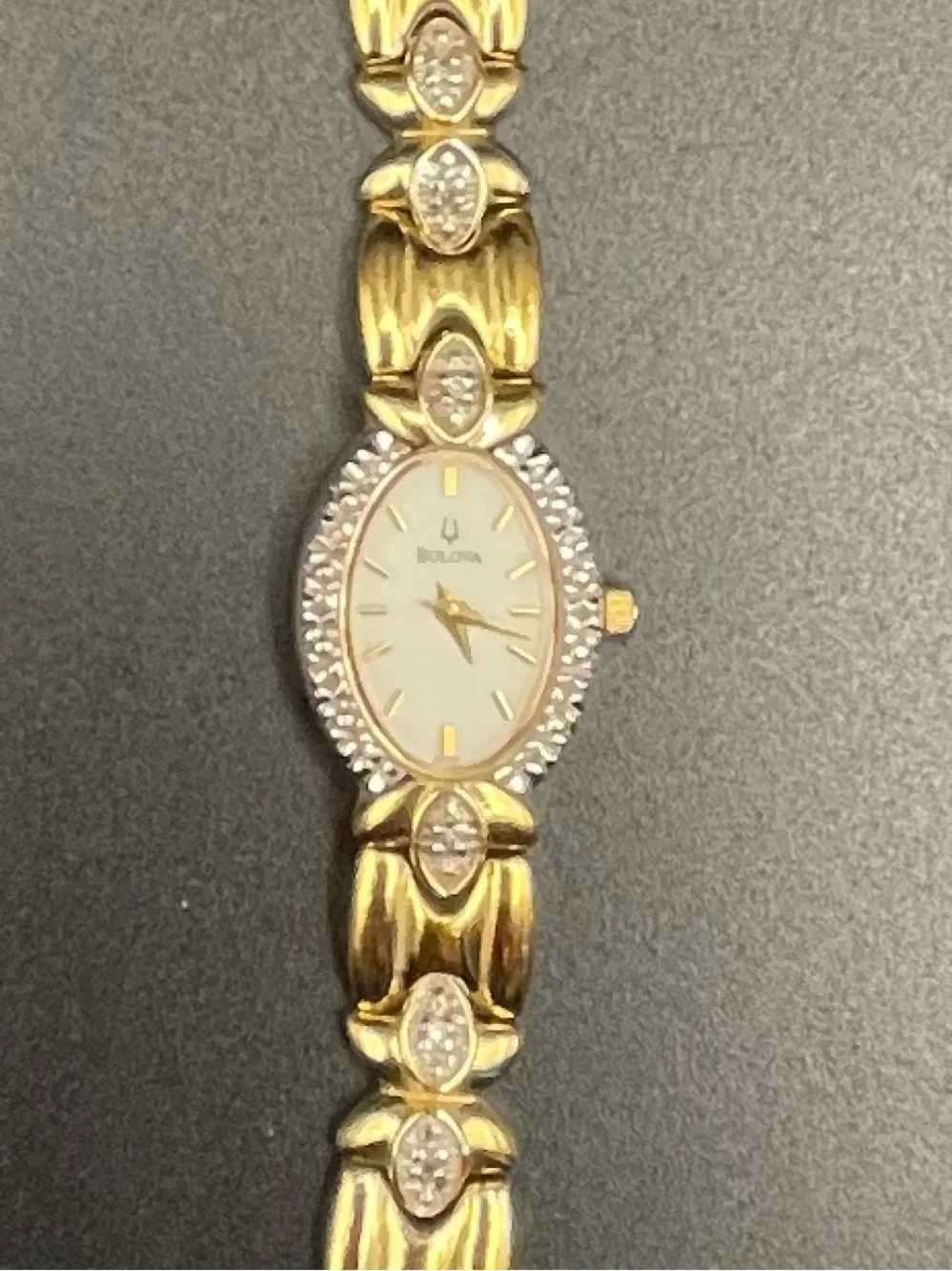 Vintage 2002 Bulova  A2 diamond watch. Mint Condition Crystal. Box & booklet